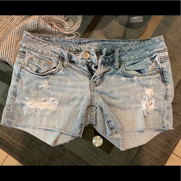 american eagle destroyed shorts